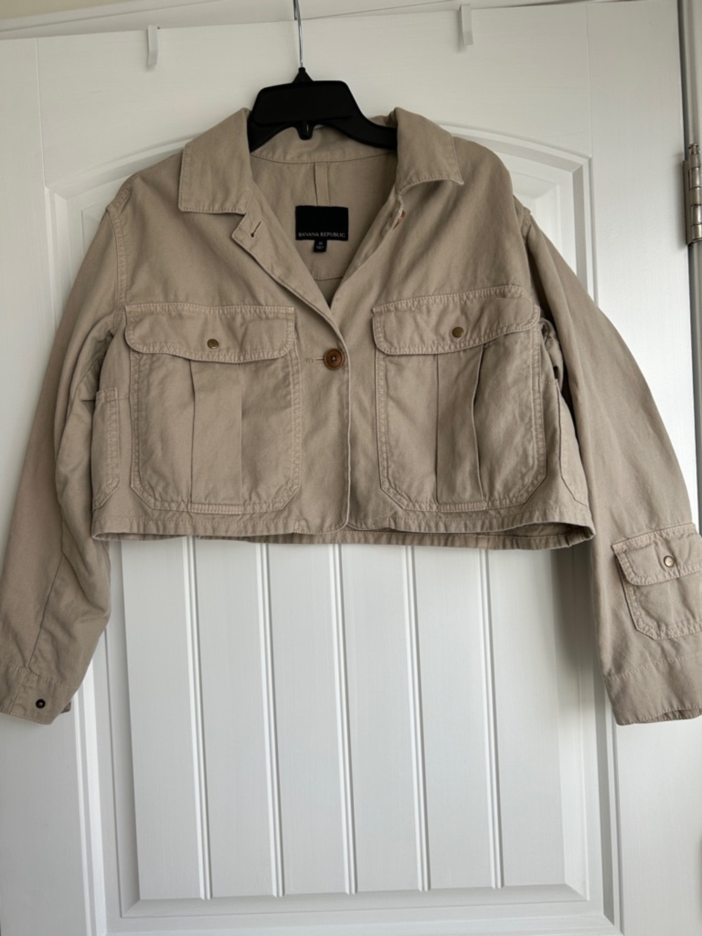 Banana Republic Beige Cropped Utility Jacket